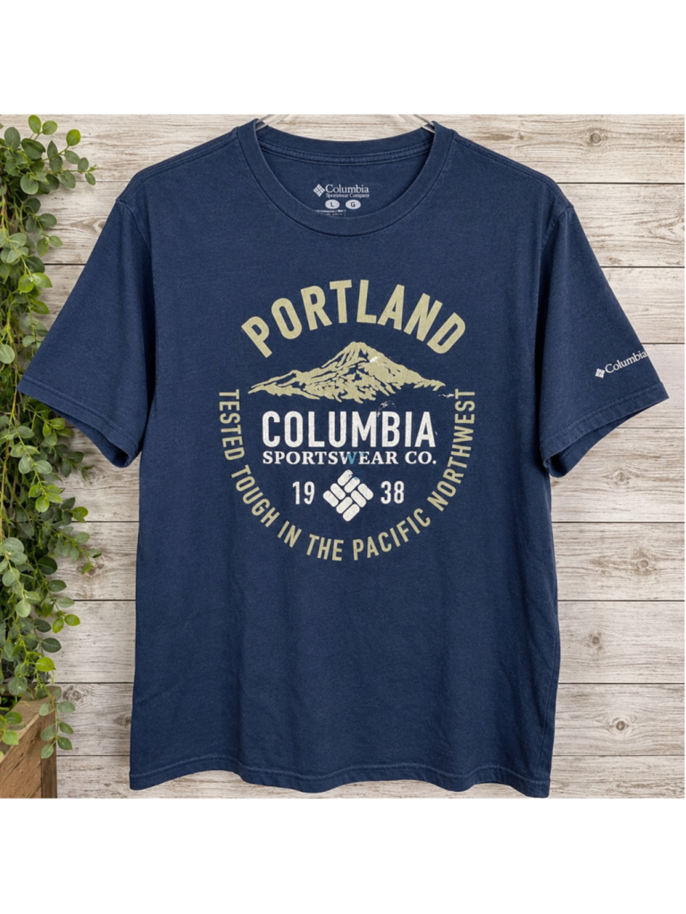 Columbia Sportswear Portland Graphic Tee Men’s Large Navy